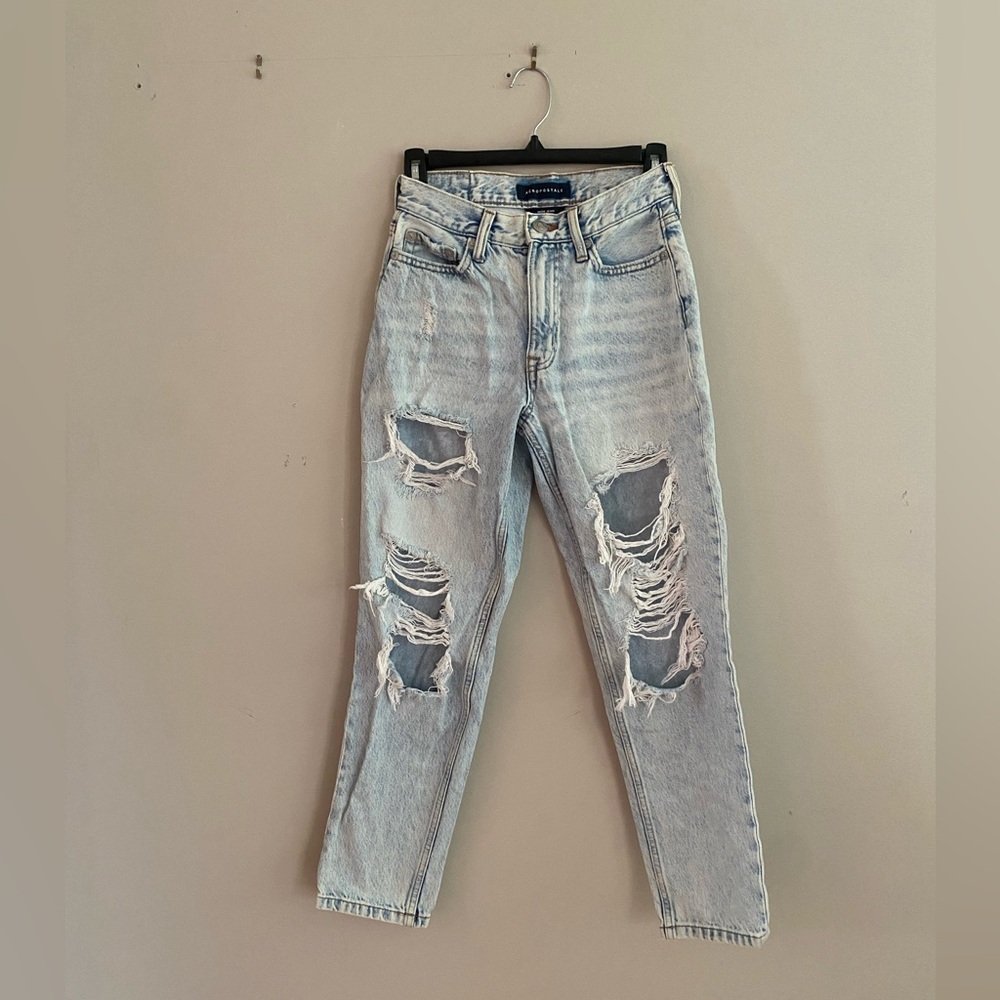 Aeropostale ripped light mom jeans size 00